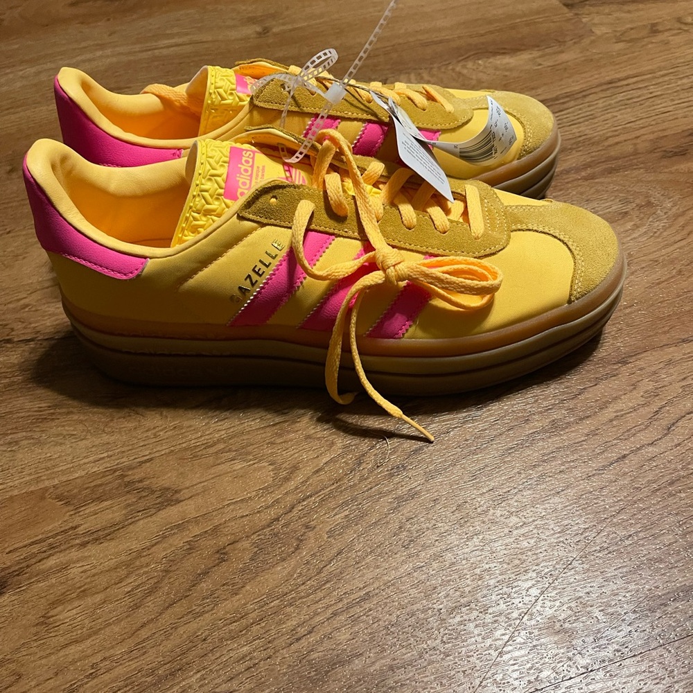 Adidas Originals Gazelle Bold Women's 9.5 Shoes Yellow Lucid Pink IG4387